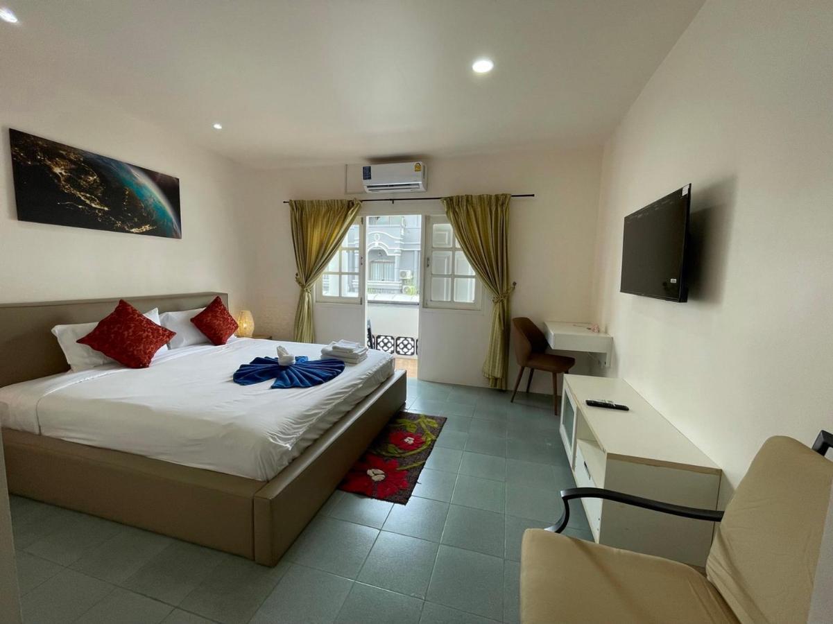 Inn Dulgence Patong 외부 사진